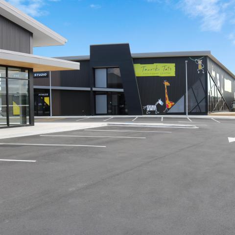 Alternative view lakes car park